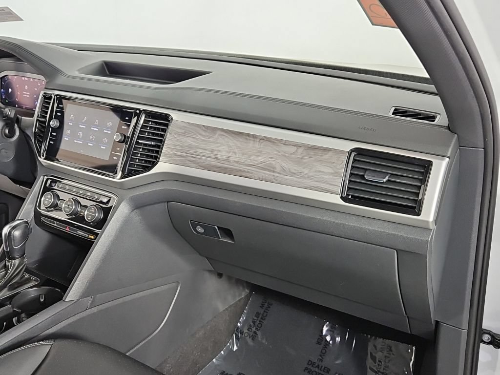 Used 2023 Volkswagen Atlas Cross Sport SE w/ Panoramic Sunroof Package AWD/4WD image 14