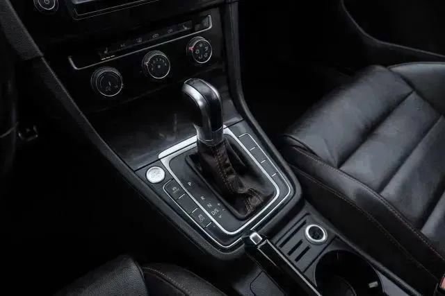 Used 2016 Volkswagen GTI SE w/ Lighting Package (SEL) image 30