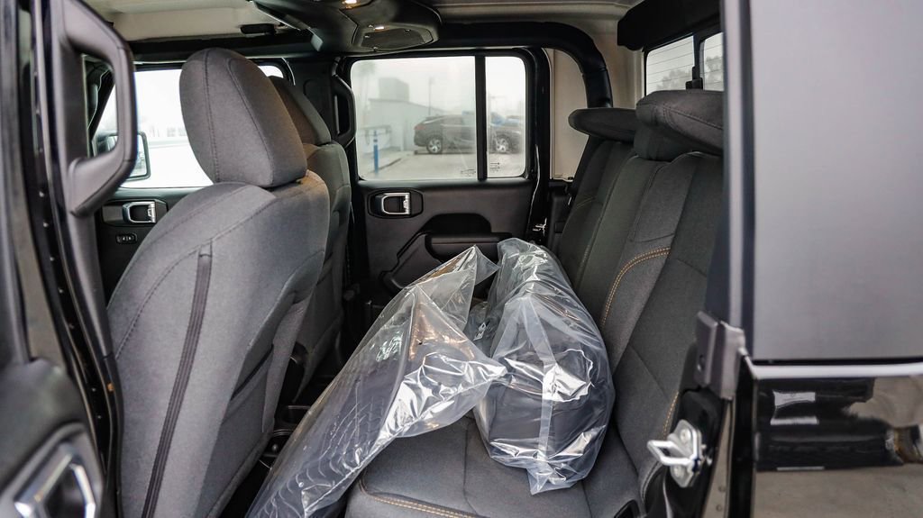 New 2026 Jeep Gladiator Sport image 20