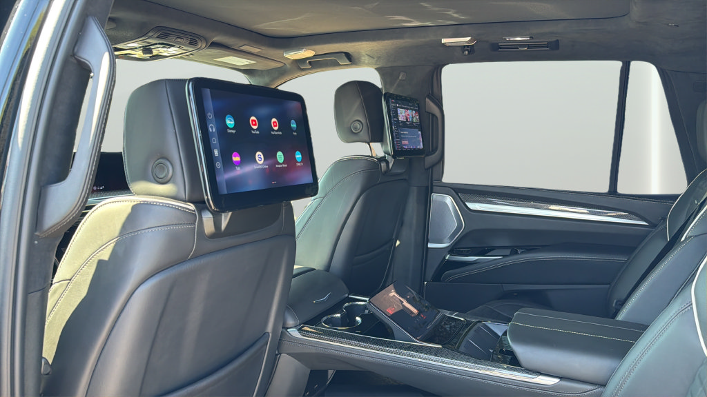 Certified 2025 Cadillac Escalade V AWD/4WD image 24