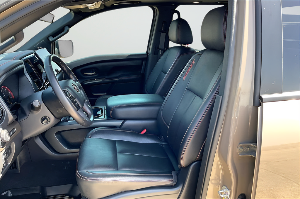 Used 2024 Nissan Titan PRO-4X w/ Pro-4x Convenience Package AWD/4WD image 18