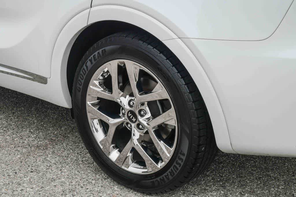 Used 2019 Kia Sorento SX FWD image 11