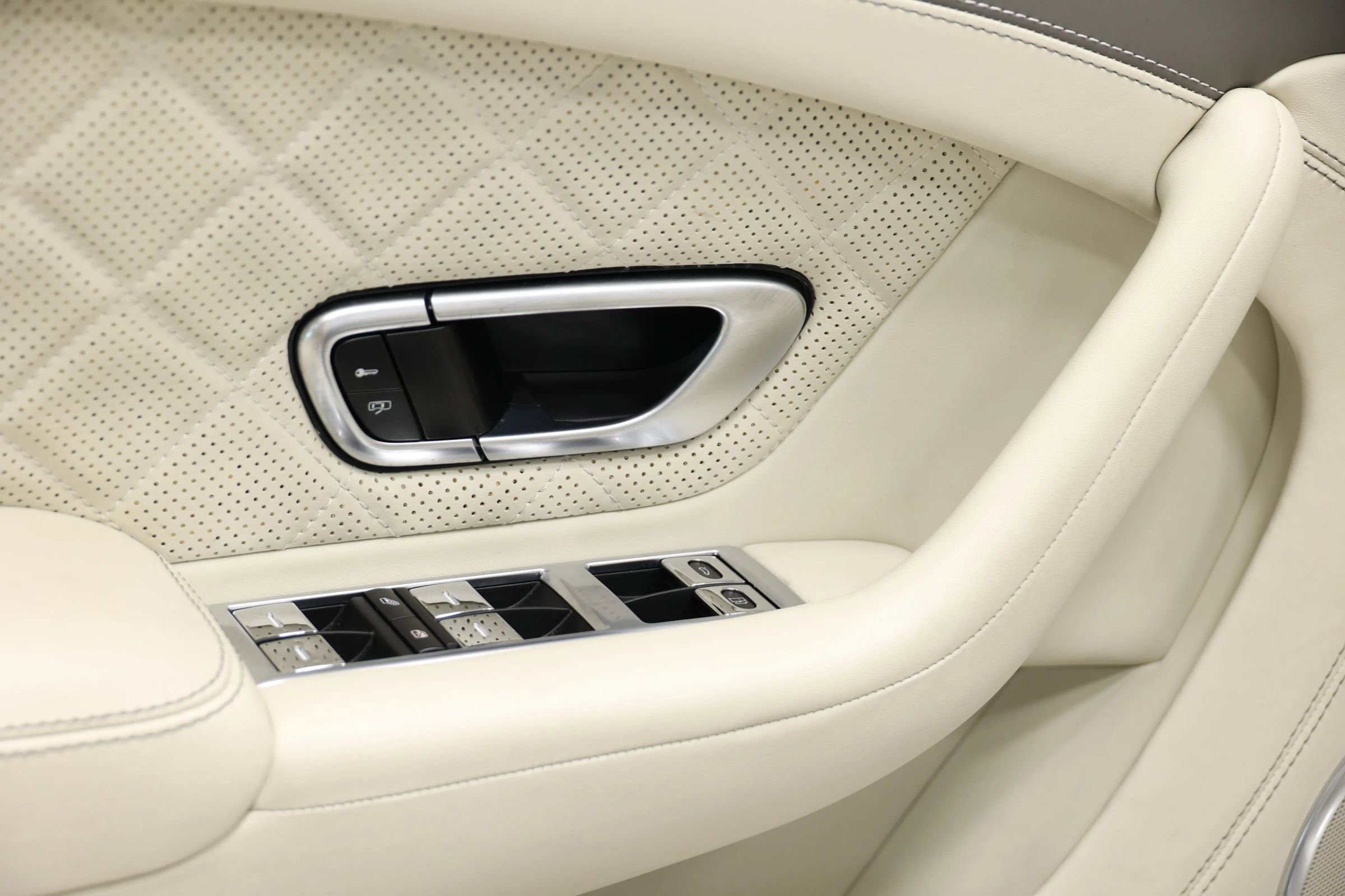 Used 2017 Bentley Continental GT V8 S AWD/4WD image 13