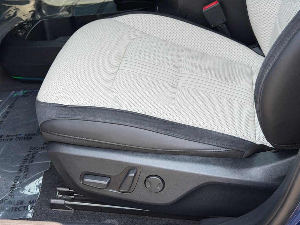 Certified 2023 Kia EV6 GT-Line w/ GT-Line White Seat Package AWD/4WD image 18