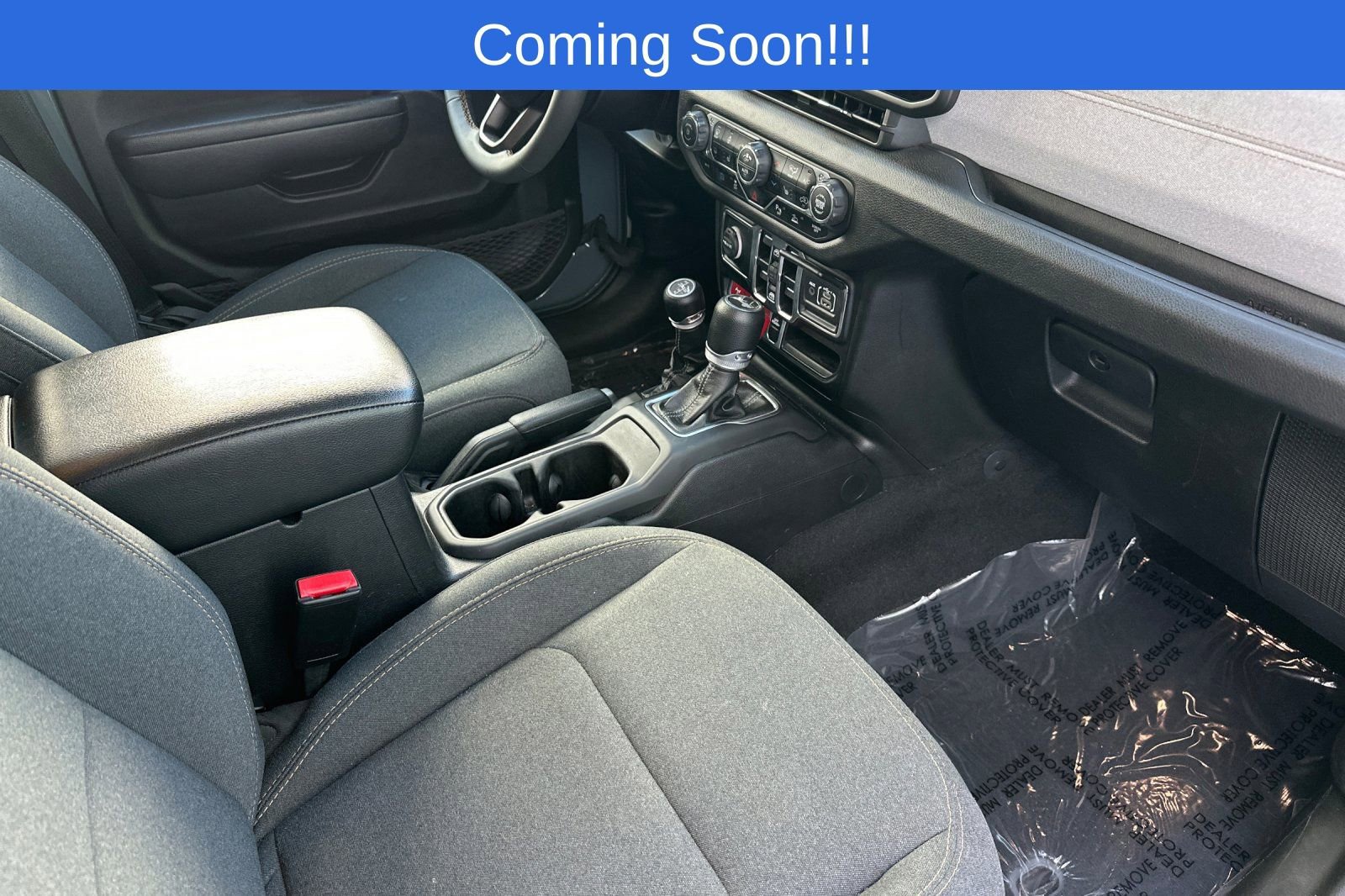 Used 2024 Jeep Wrangler Unlimited AWD/4WD image 17