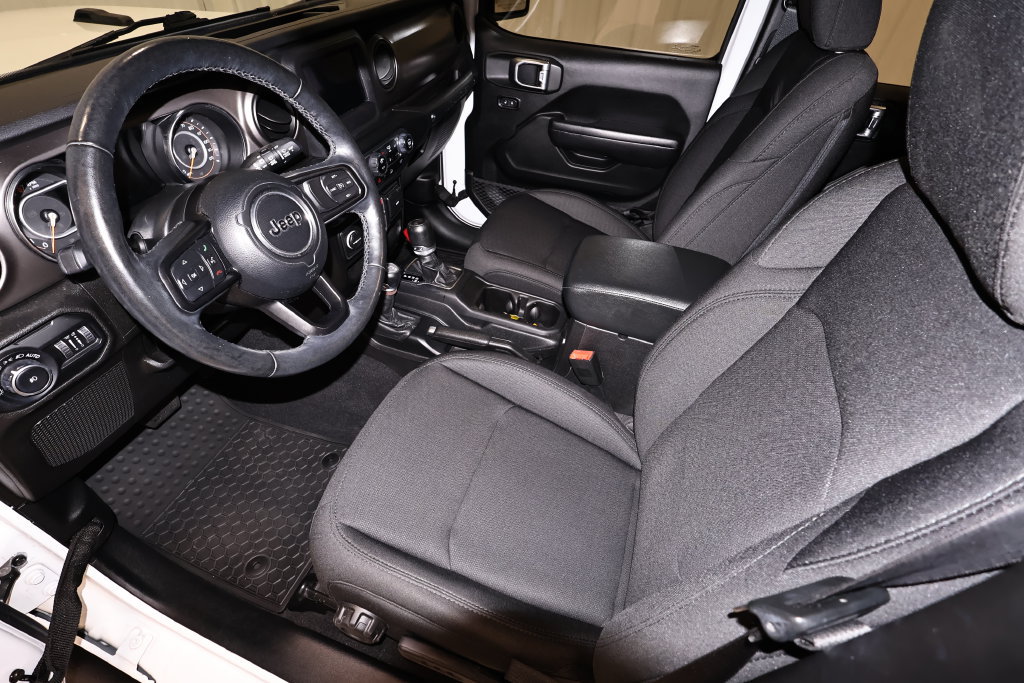 Used 2020 Jeep Wrangler Unlimited Sport S AWD/4WD image 30