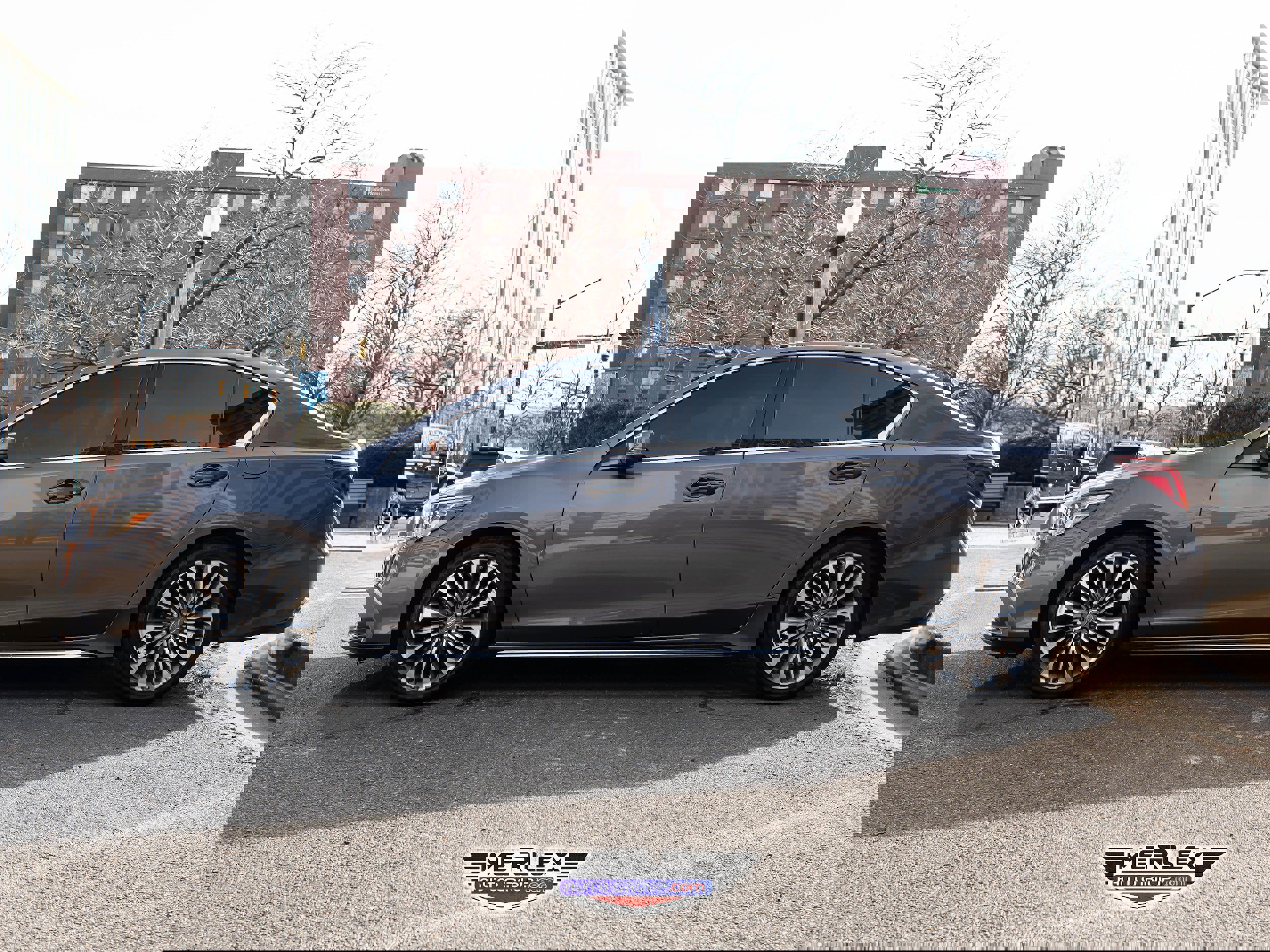 Used 2018 Acura RLX w/ Technology Package image 4