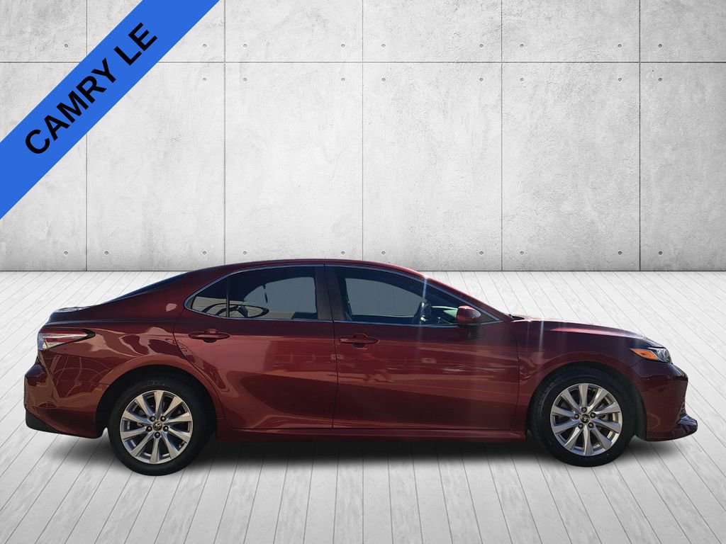 Used 2020 Toyota Camry LE image 4