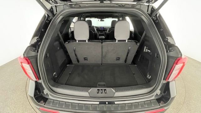 Used 2023 Ford Explorer ST-Line w/ Class IV Trailer Tow Package image 48