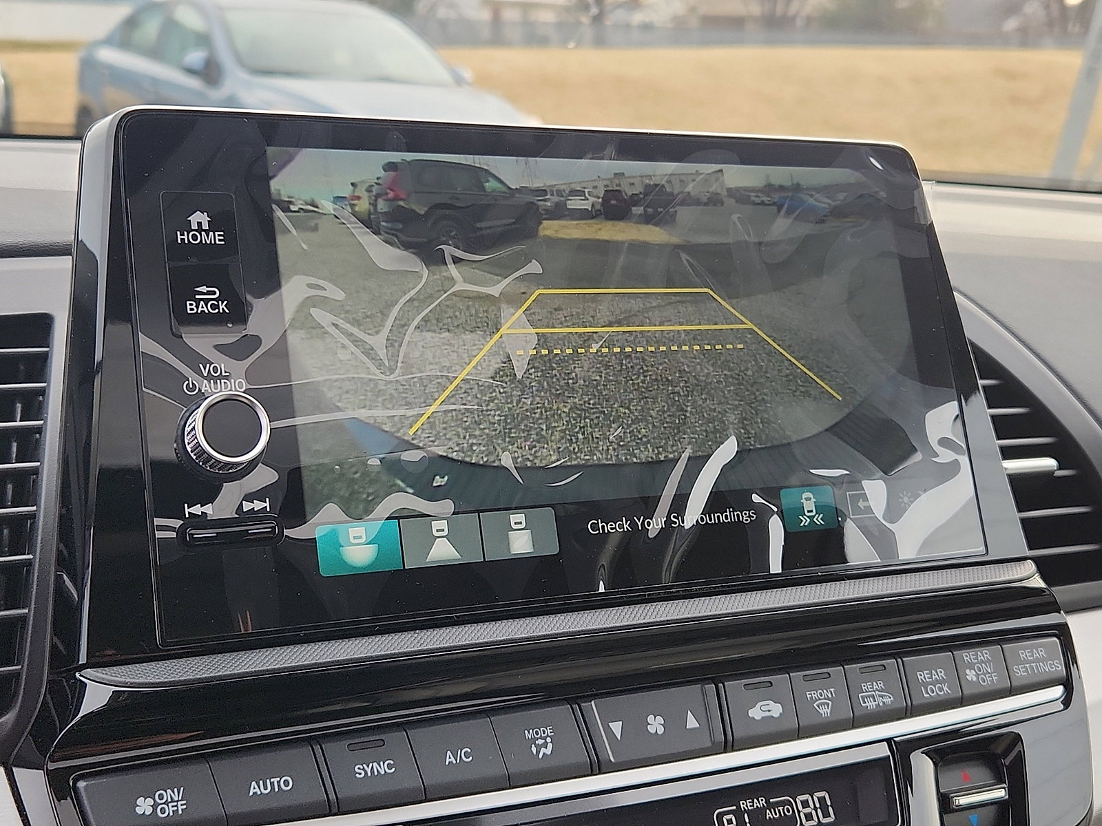 New 2026 Honda Odyssey Touring image 14