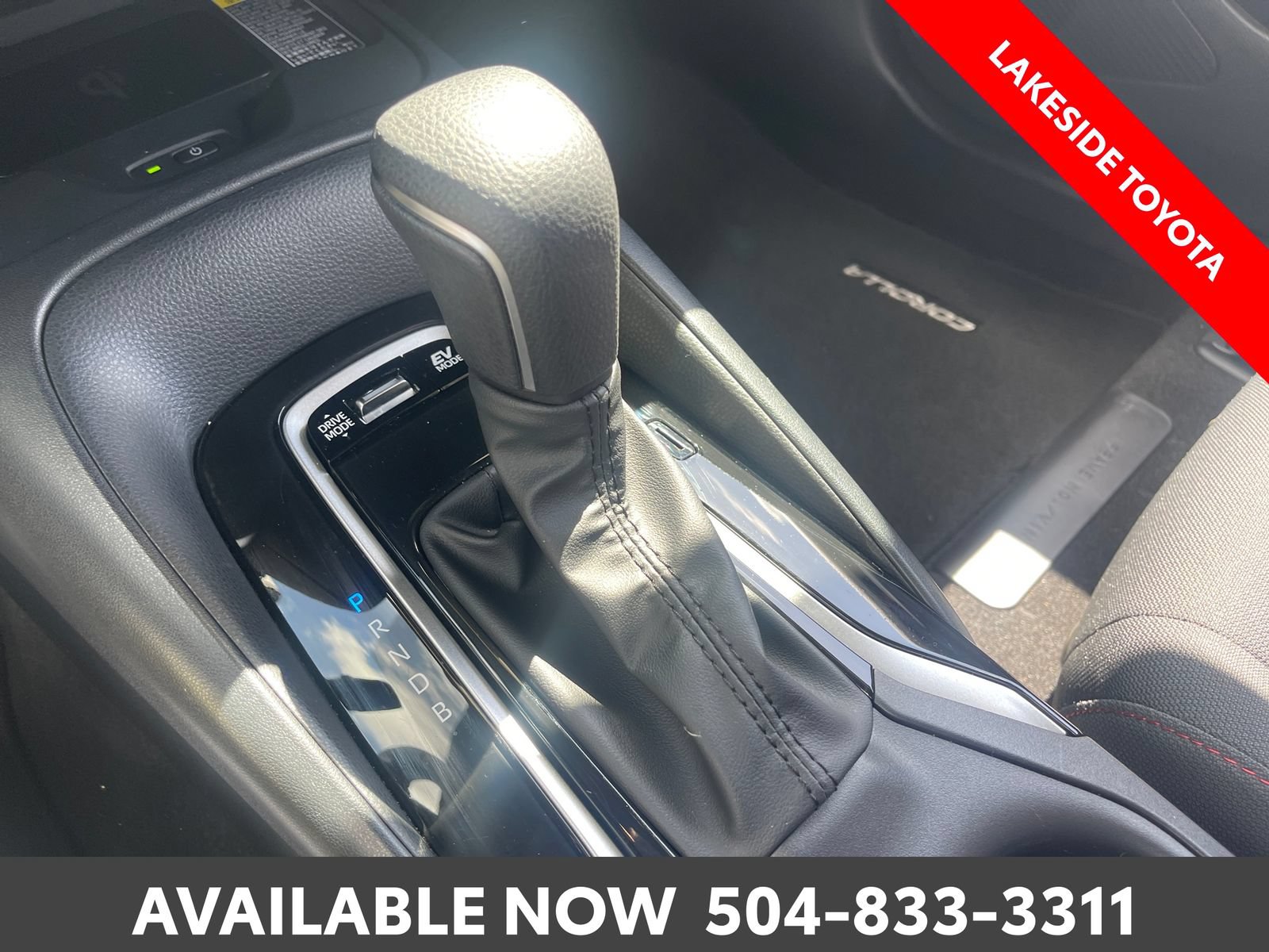 Certified 2026 Toyota Corolla SE w/ SE Premium Package FWD image 32