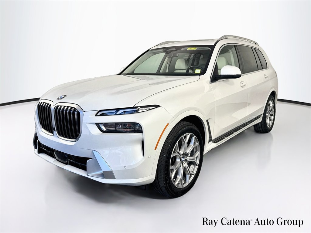 Used 2026 BMW X7 xDrive40i AWD/4WD image 3