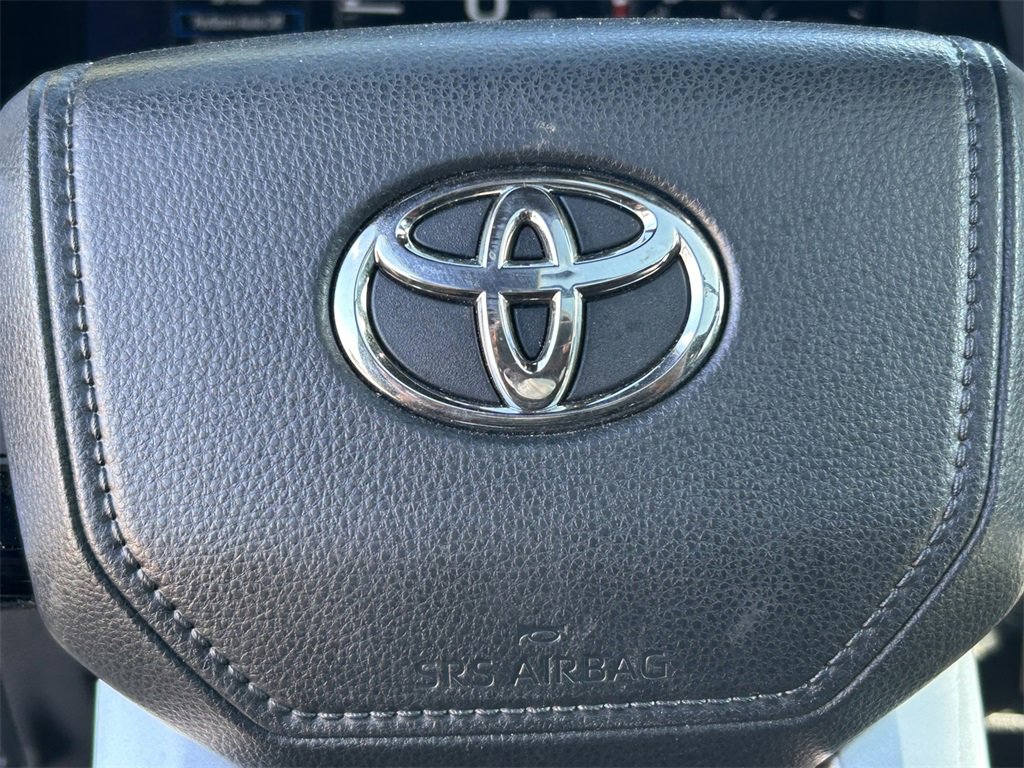 Used 2024 Toyota Sequoia Platinum image 34