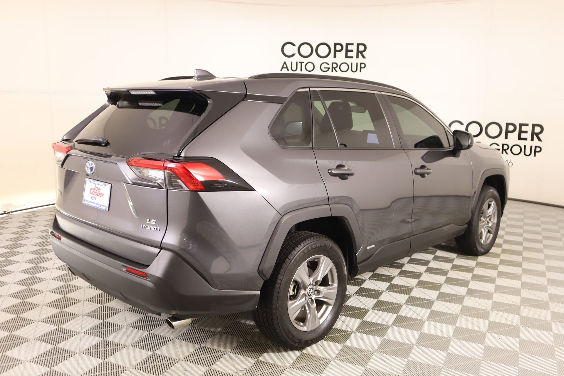 Used 2022 Toyota RAV4 LE image 19