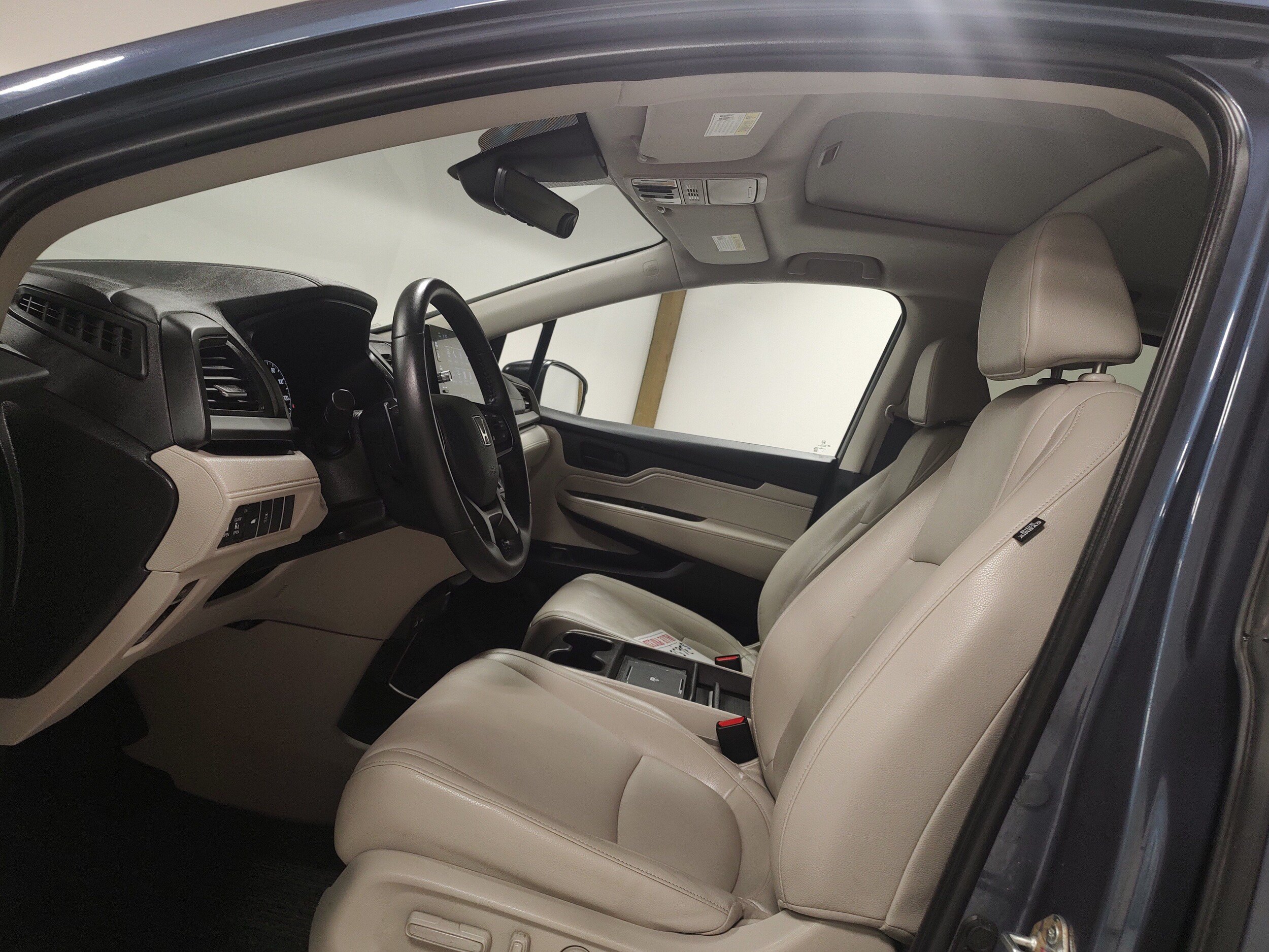 Used 2025 Honda Odyssey EX-L image 9