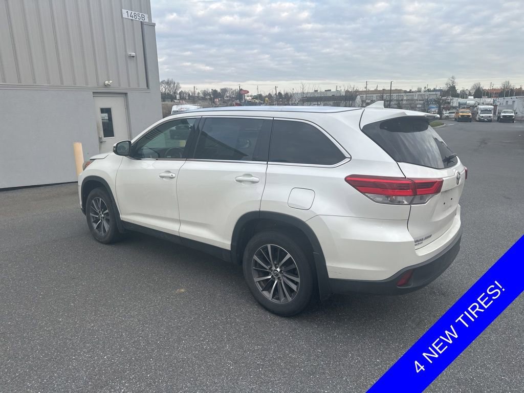 Used 2019 Toyota Highlander XLE image 5