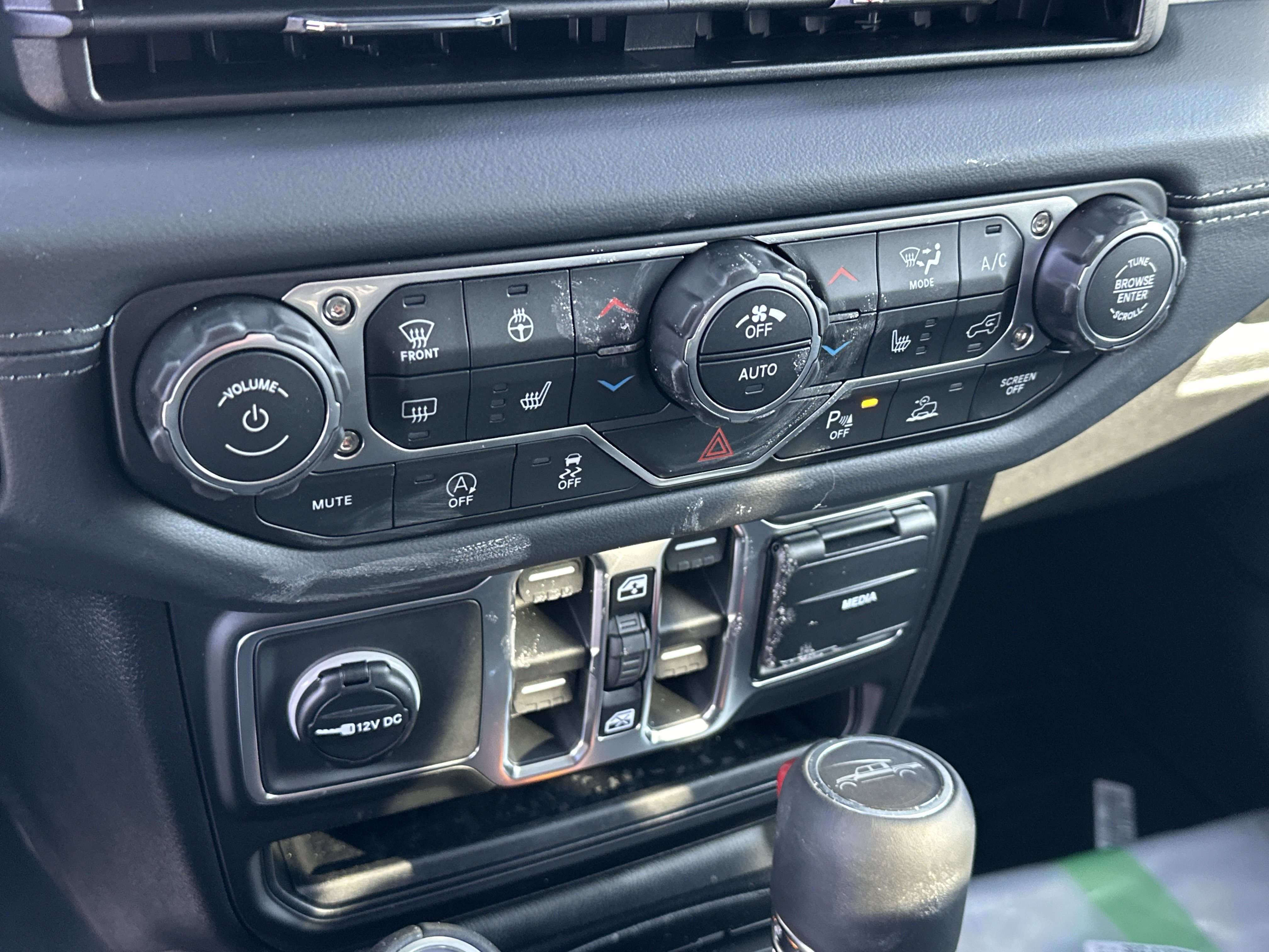 New 2026 Jeep Gladiator Sport AWD/4WD image 5