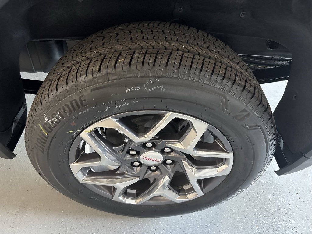 New 2026 GMC Sierra 1500 SLE image 6