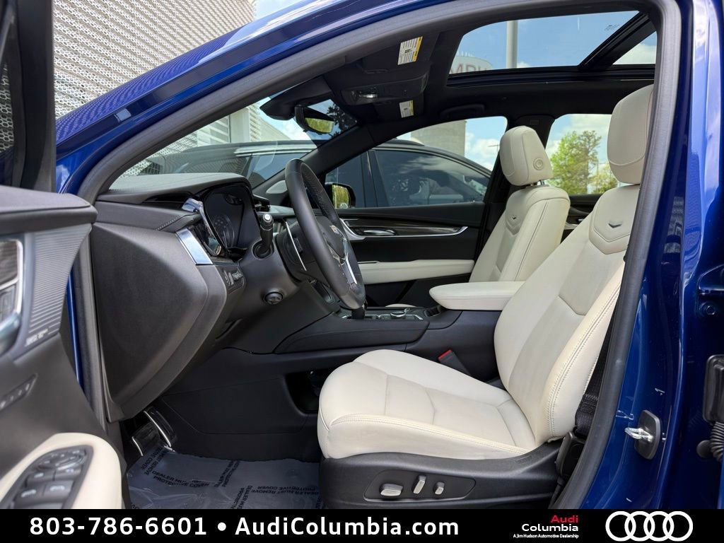 Used 2023 Cadillac XT5 Sportv w/ Technology Package AWD/4WD image 24