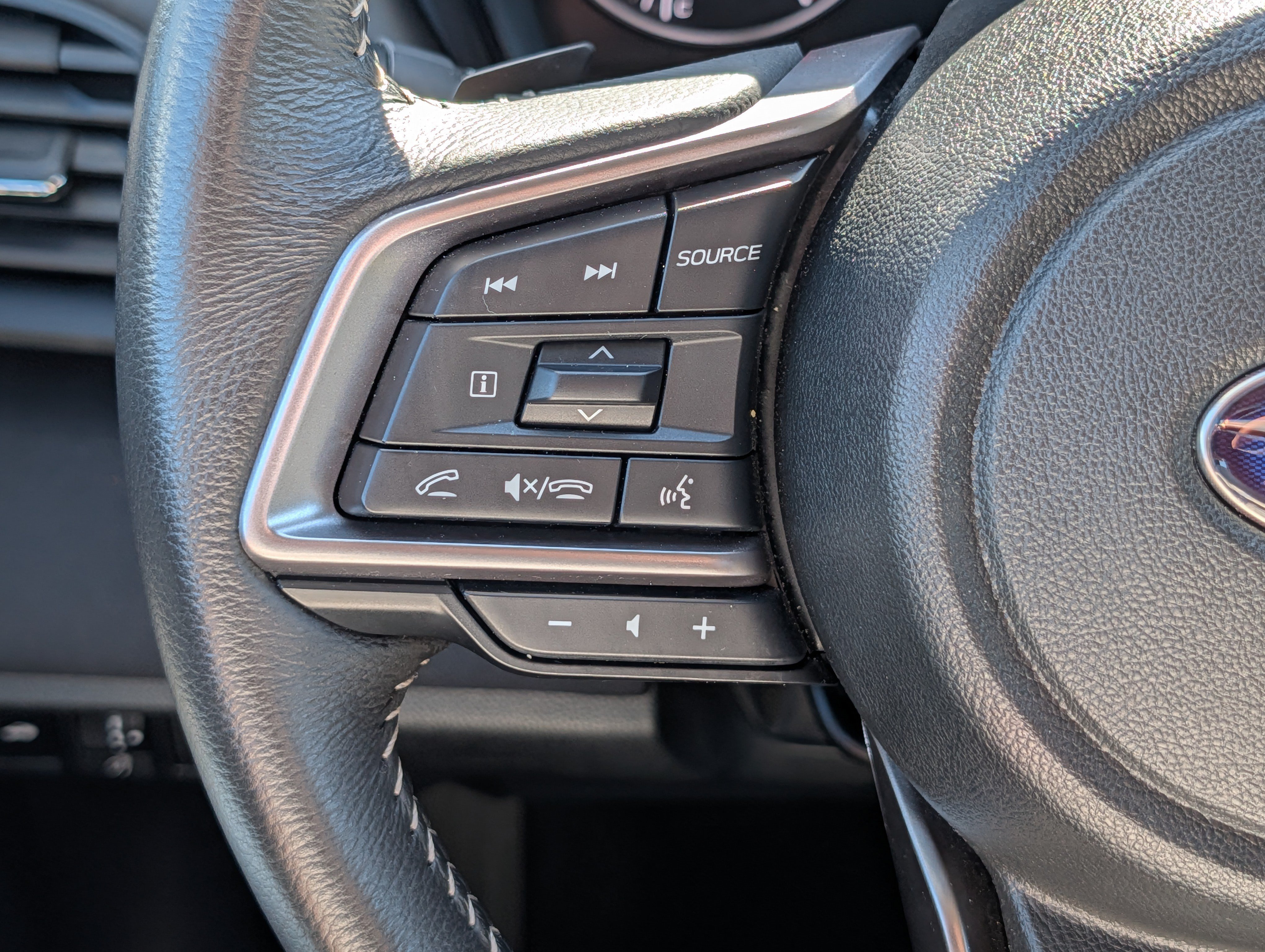 Certified 2025 Subaru Legacy Premium AWD/4WD image 31