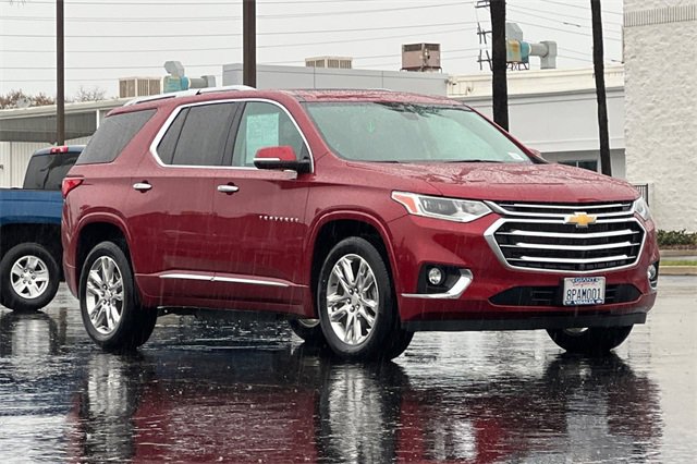 Used 2020 Chevrolet Traverse High Country image 2