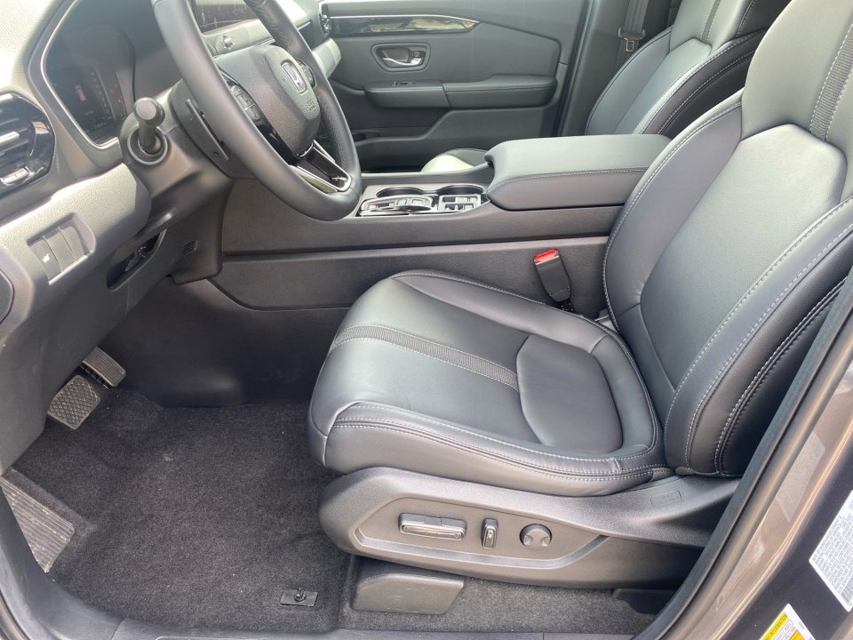 Certified 2026 Honda Pilot EX-L image 11