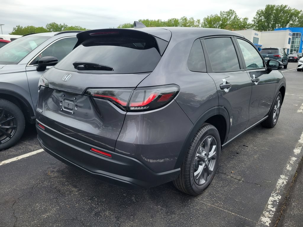 New 2027 Honda HR-V LX image 3