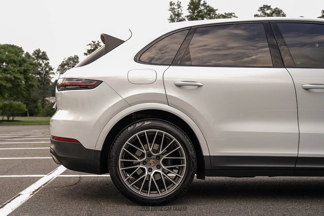 Used 2020 Porsche Cayenne AWD/4WD image 10