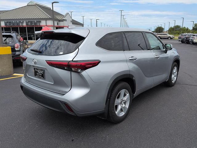 Certified 2021 Toyota Highlander LE AWD/4WD image 7