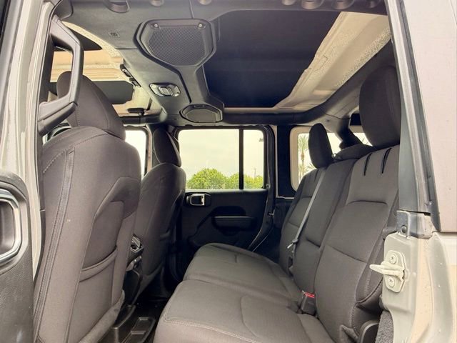 Used 2023 Jeep Wrangler Unlimited AWD/4WD image 21