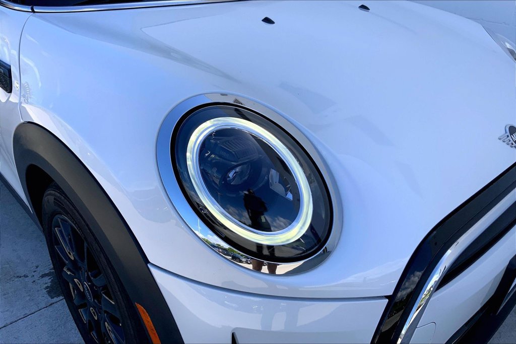 Certified 2024 MINI Cooper 4-Door Hardtop FWD image 30