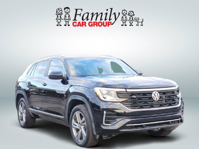 Used 2024 Volkswagen Atlas Cross Sport SEL R-Line AWD/4WD image 2