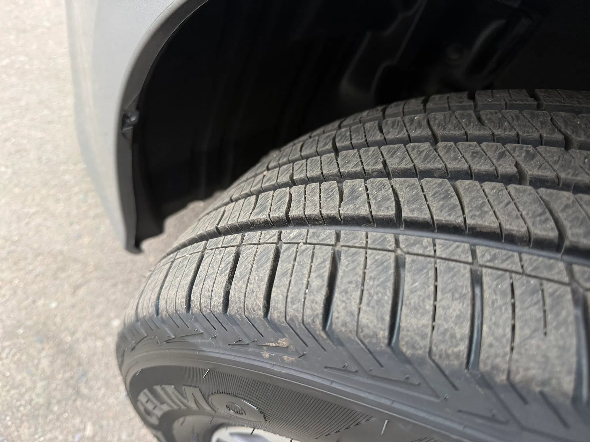 Used 2018 Toyota Sienna XLE w/ XLE Navigation Package FWD image 38