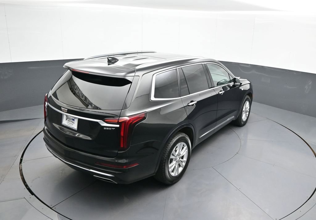Used 2023 Cadillac XT6 Luxury image 40