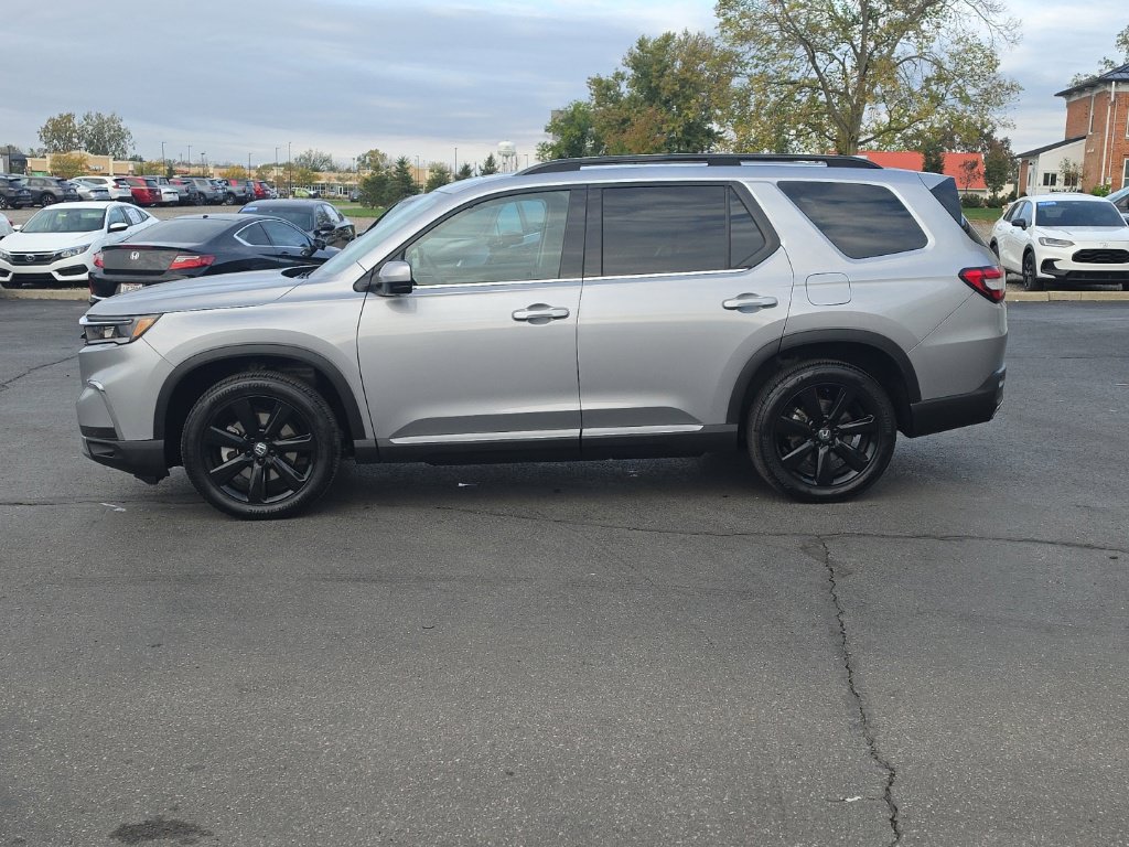 Certified 2025 Honda Pilot Elite image 4