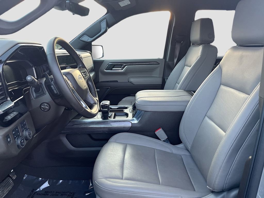 Used 2024 Chevrolet Silverado 1500 LTZ w/ Technology Package image 22