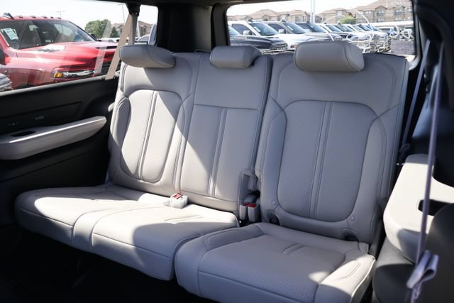 New 2026 Jeep Grand Wagoneer L 2WD w/ Premium Group I image 10