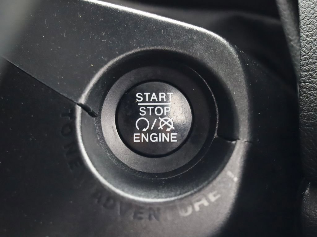 Used 2016 Jeep Renegade Sport w/ Power & Air Group FWD image 20