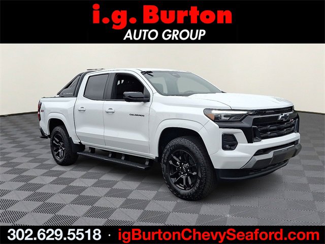 New 2025 Chevrolet Colorado Z71 w/ Midnight Edition