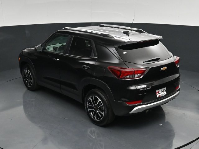 Used 2025 Chevrolet TrailBlazer LT FWD image 49