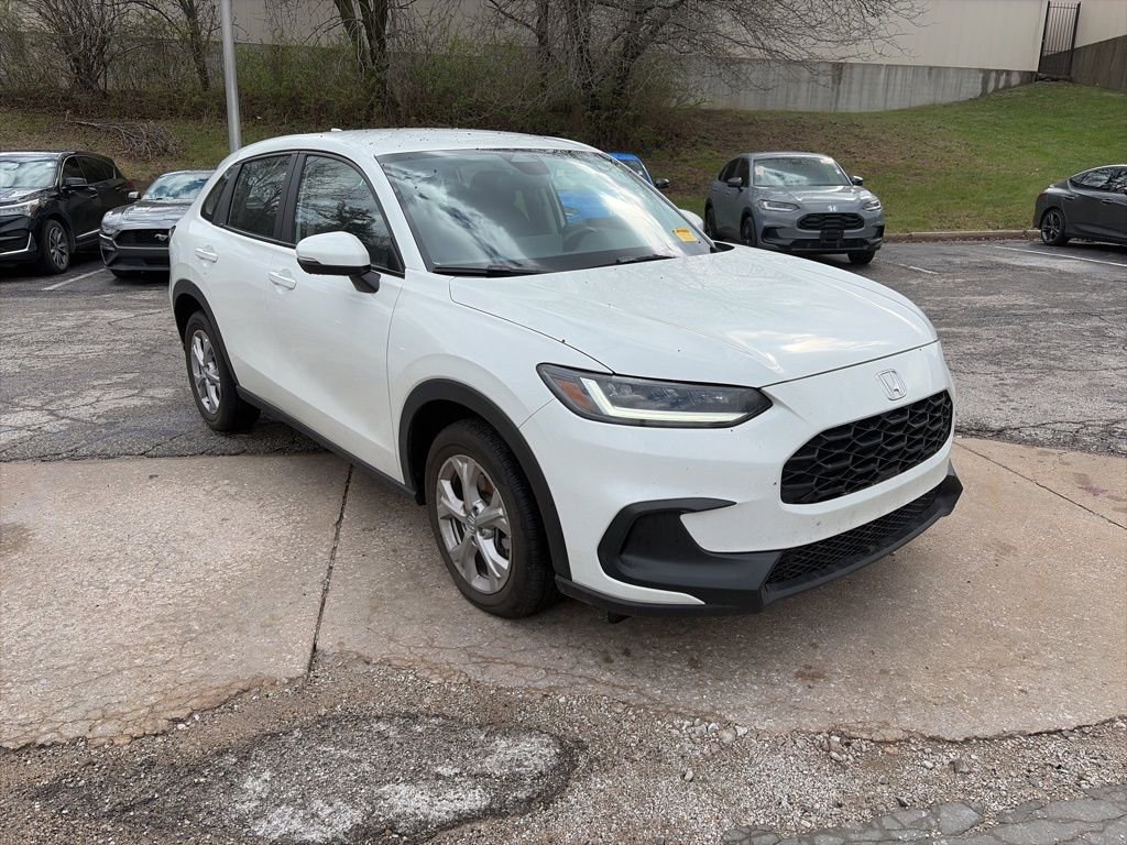 Used 2024 Honda HR-V LX image 3