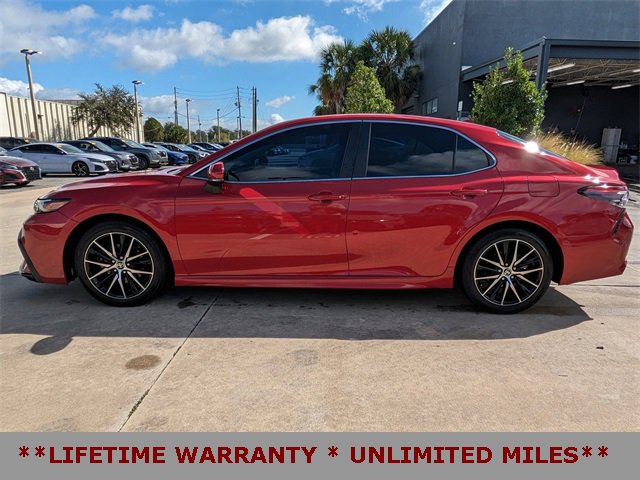 Used 2023 Toyota Camry SE image 9