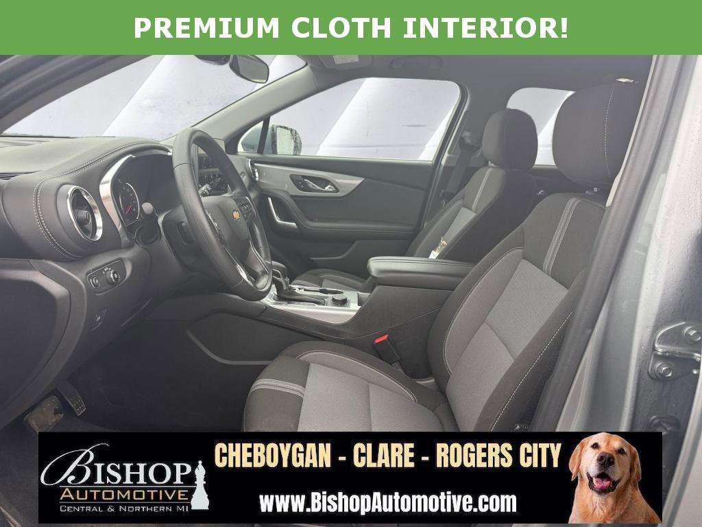Used 2025 Chevrolet Blazer LT image 9