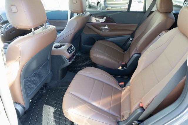 New 2026 Mercedes-Benz GLS 450 4MATIC image 16