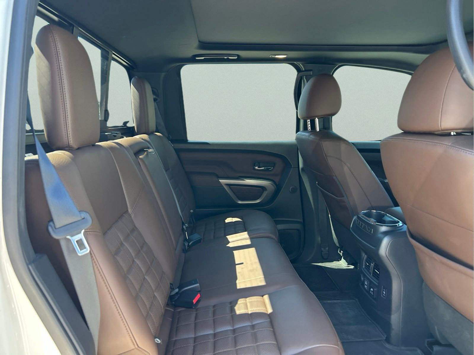 Used 2023 Nissan Titan Platinum Reserve w/ Moonroof Package AWD/4WD image 11