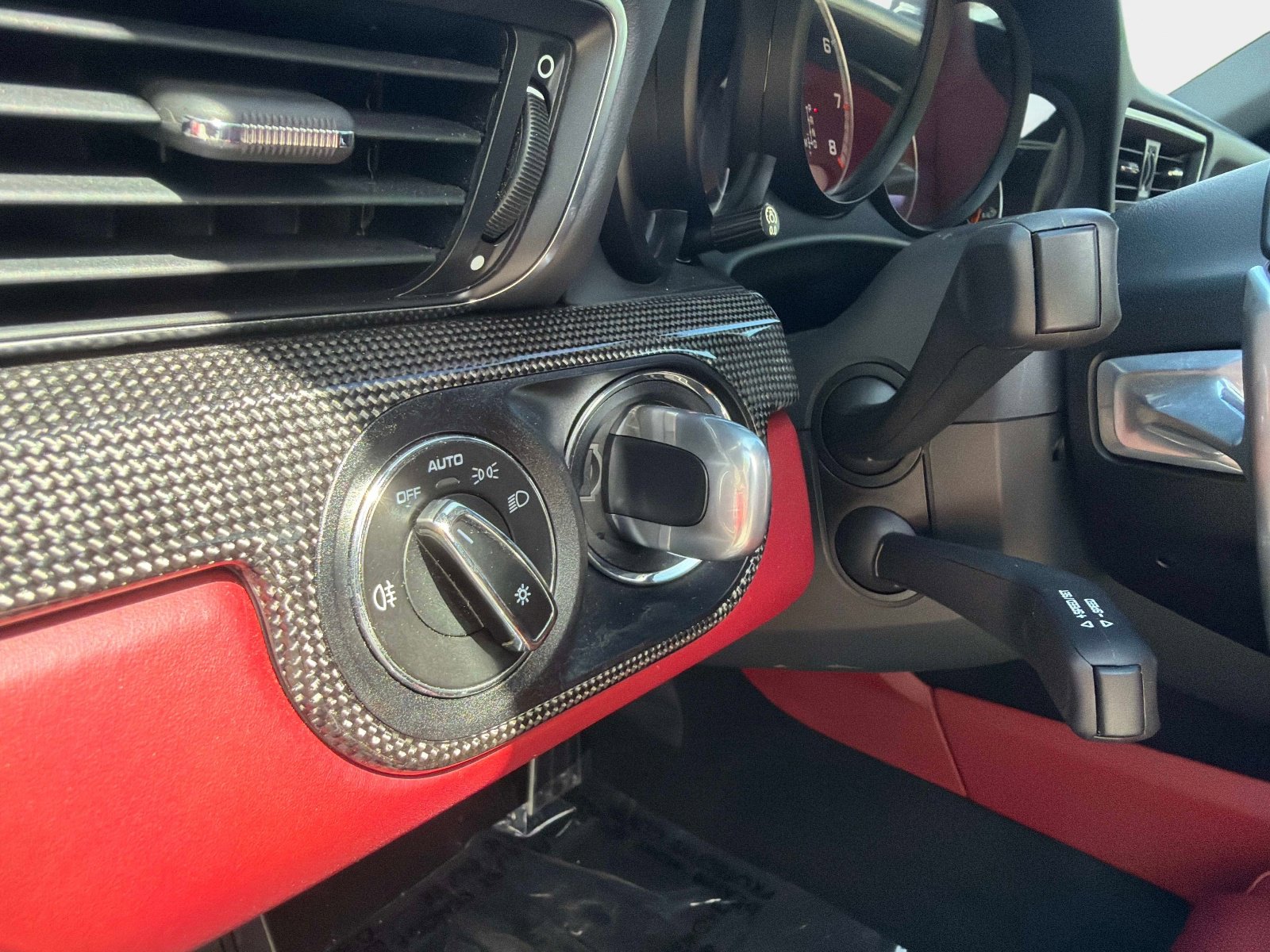 Used 2019 Porsche 911 Turbo AWD/4WD image 34