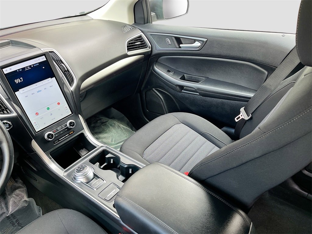 Used 2024 Ford Edge SE image 21