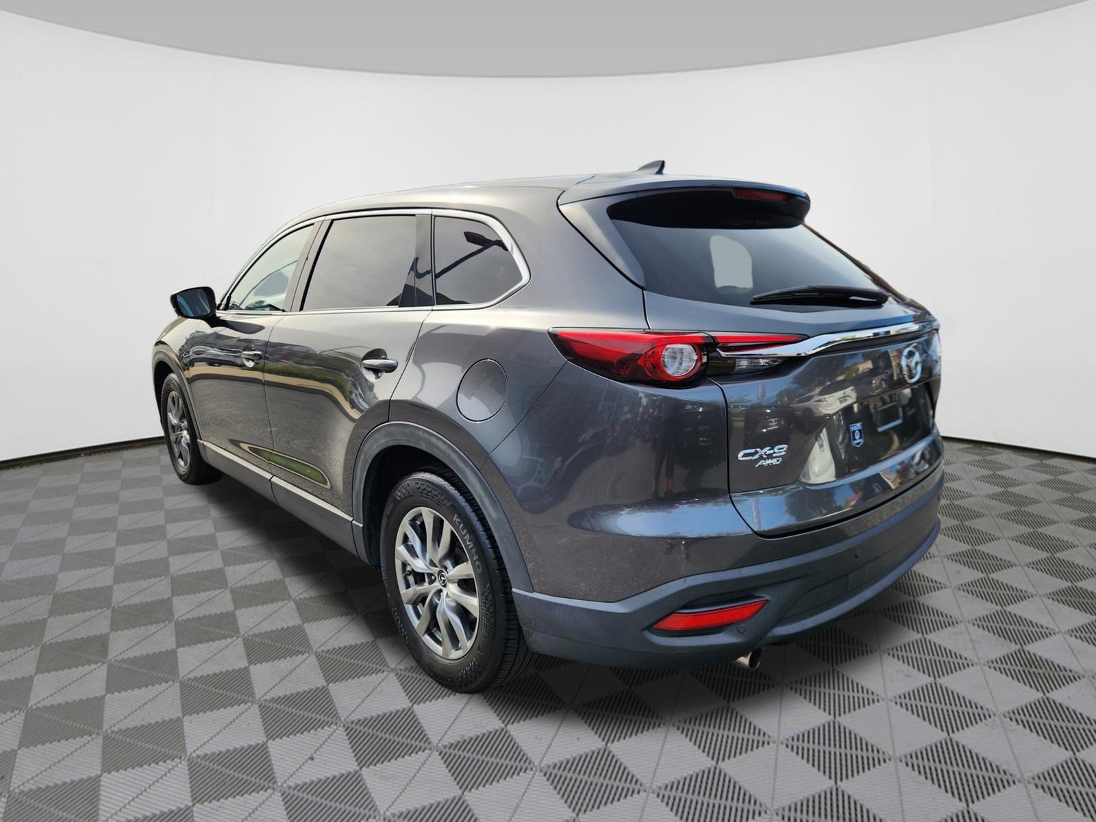 Used 2019 MAZDA CX-9 Touring w/ Touring Premium Package AWD/4WD image 3