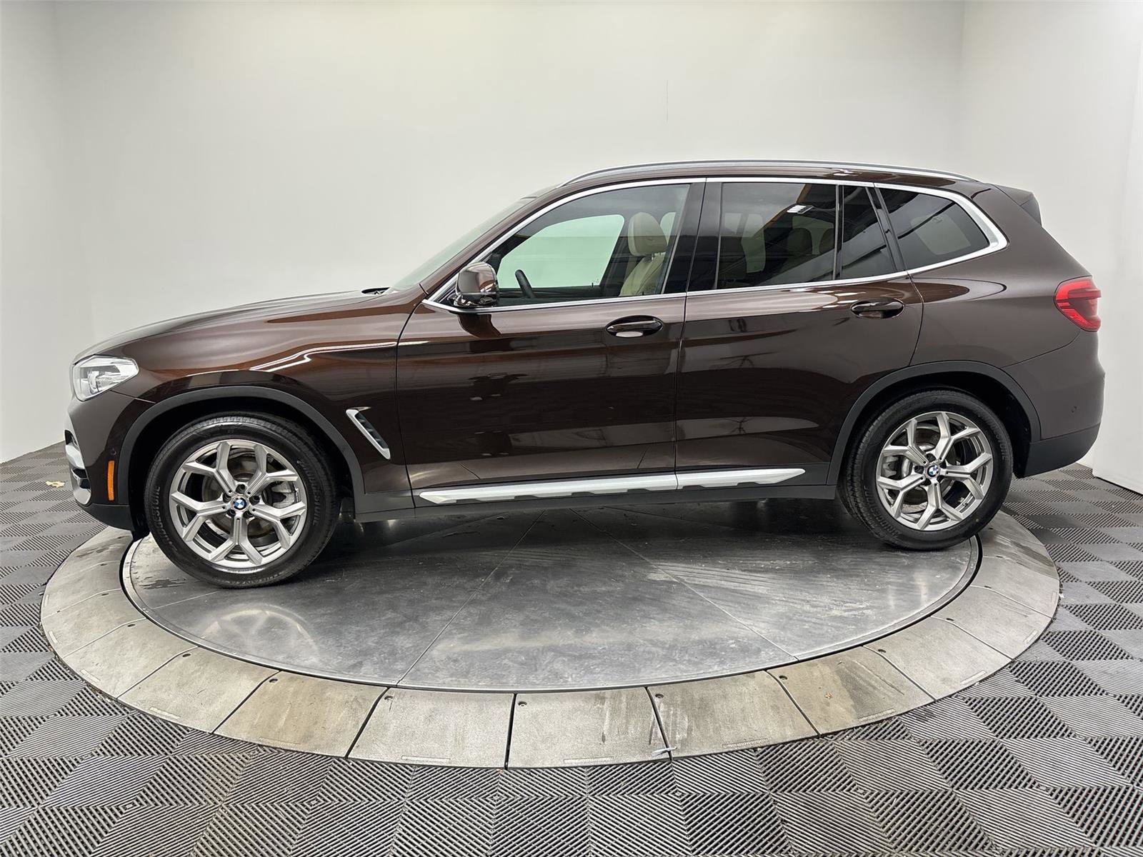 Used 2020 BMW X3 xDrive30i w/ Premium Package AWD/4WD image 16