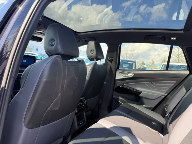 Certified 2023 Volkswagen ID.4 Pro S image 12